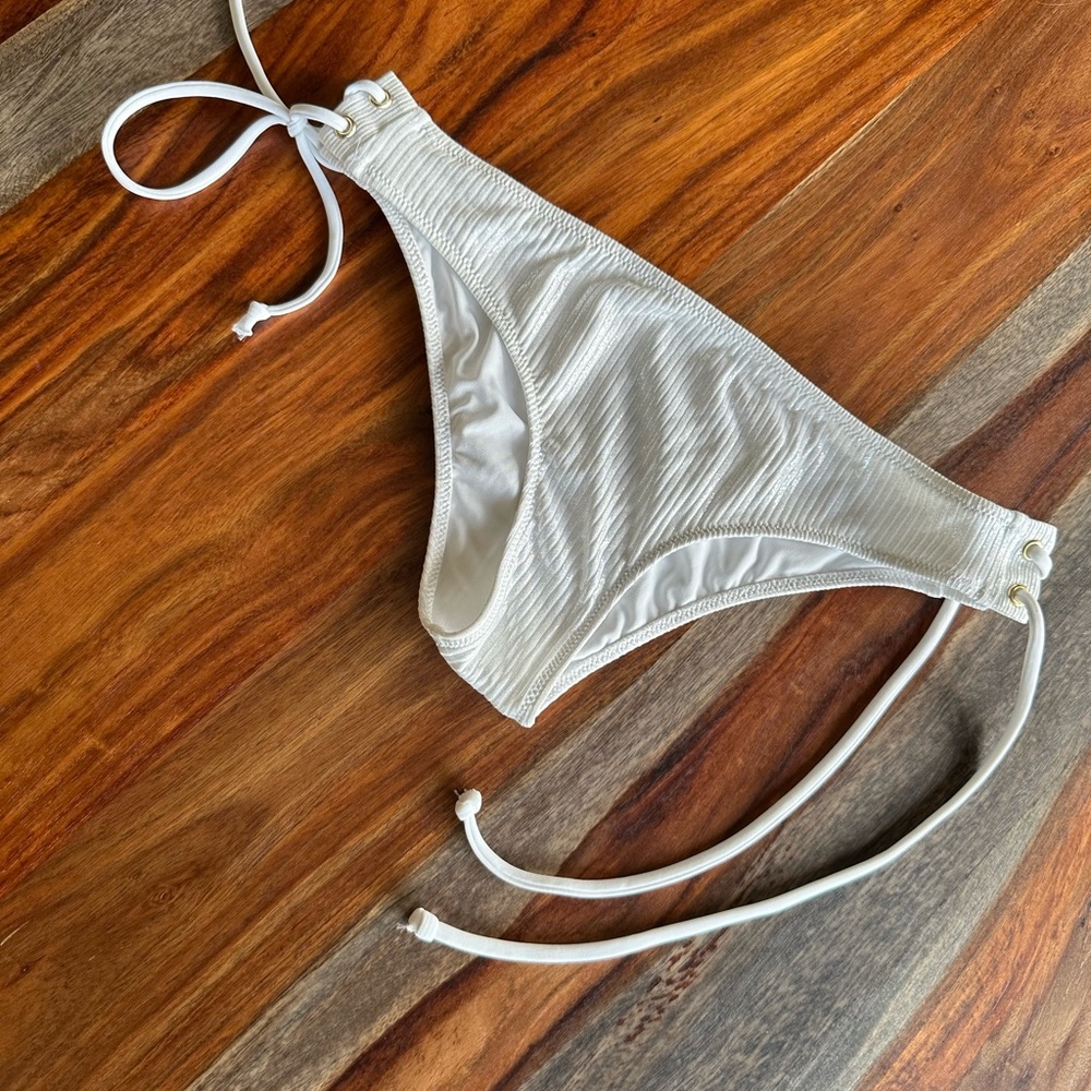 NWOT PINK swim bottoms